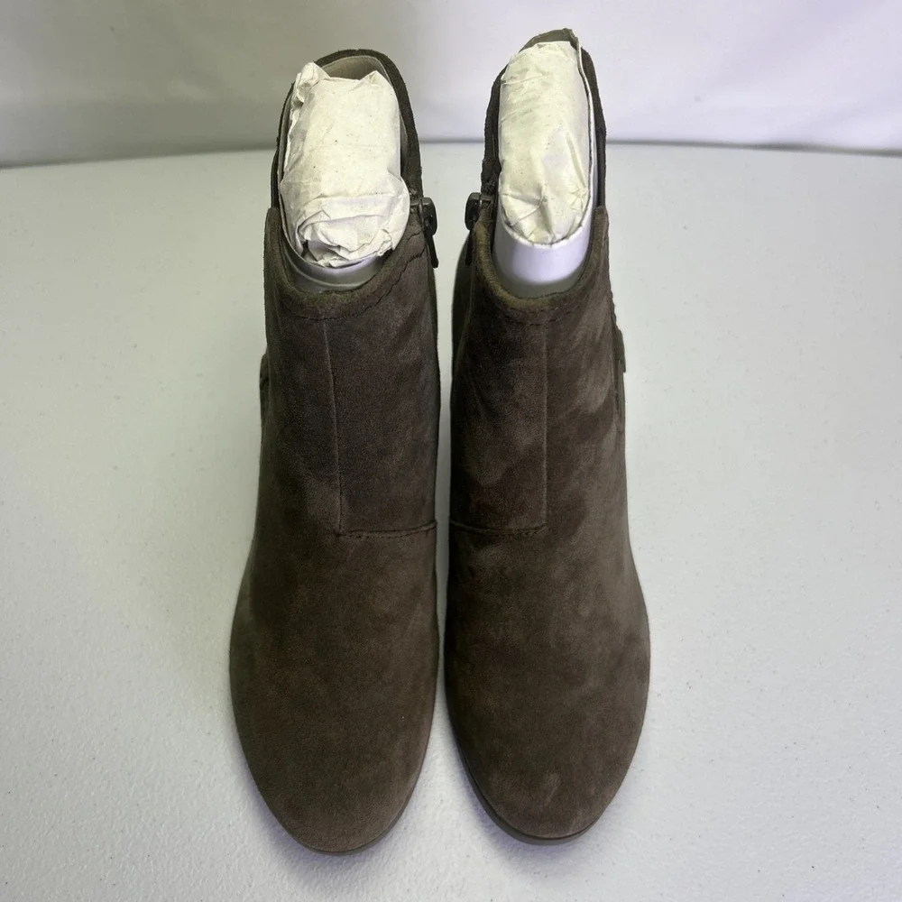 Clarks Collection Bayla Rose Women's Suede Ankle Boots Taupe/Olive Size 6.5 M